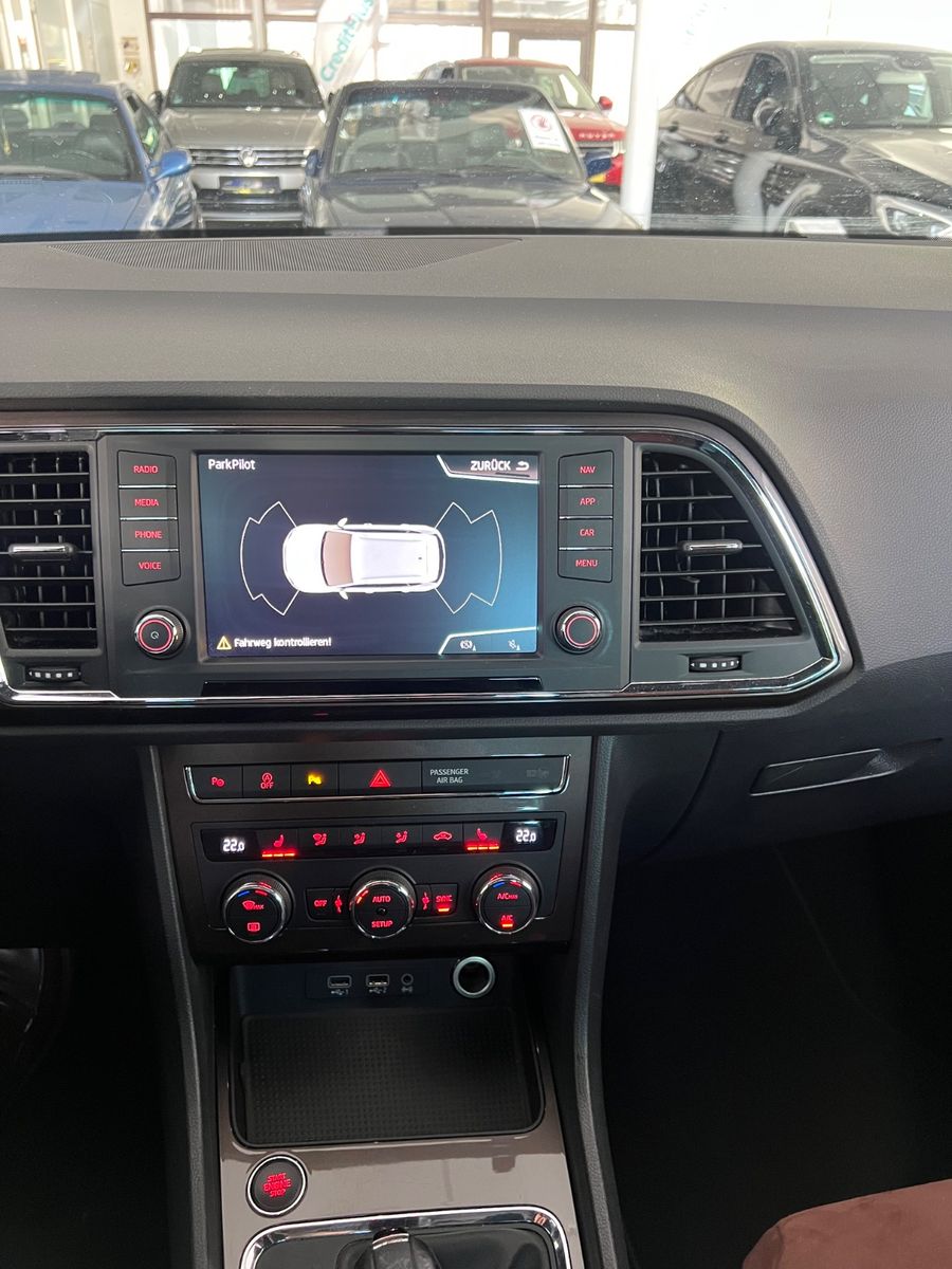 Fahrzeugabbildung SEAT Ateca Xcellence 2.0 TDI *LED*ACC*ALCANTARA*AHK*