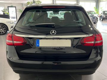 Mercedes C 200 - 4
