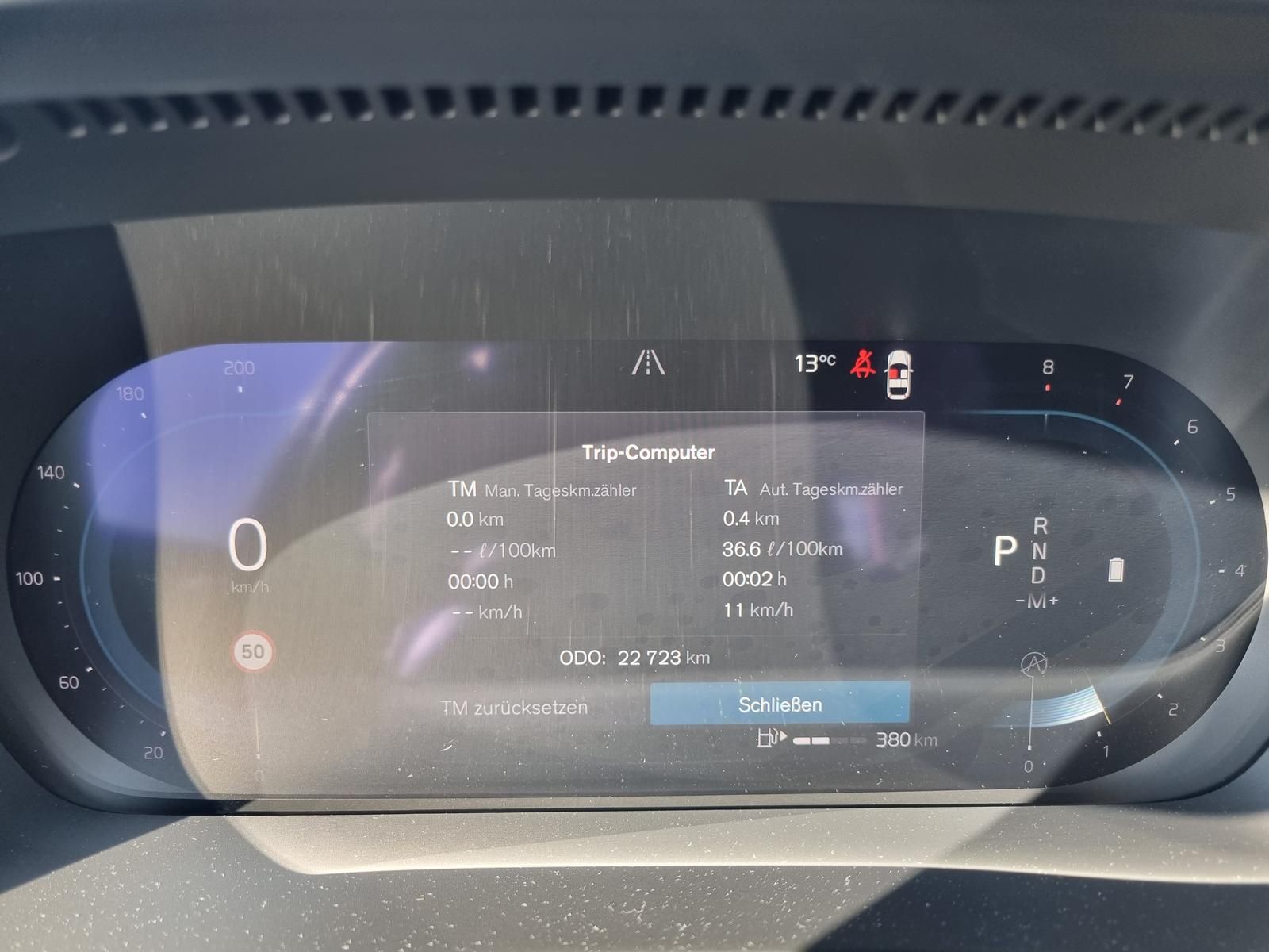 Fahrzeugabbildung Volvo XC40 B4 Benzin Plus Dark 'ACC, BLIS, 360-Cam'