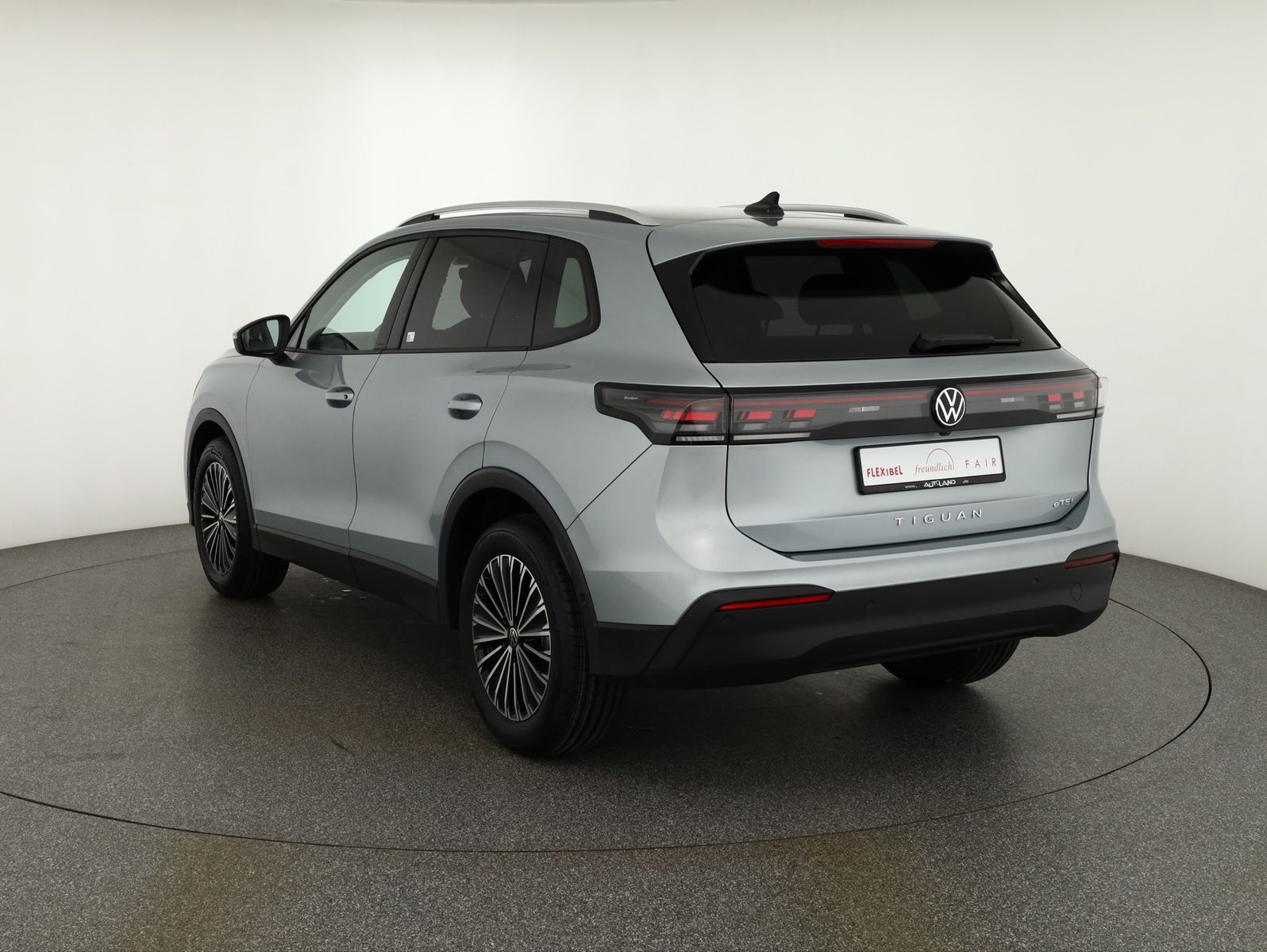 Volkswagen Tiguan 1.5 eTSI DSG LED ACC Kamera Sitzheizung imagem 3