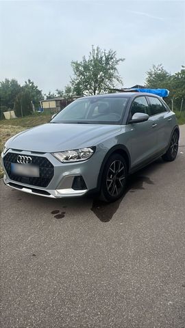 AUDI Audi A1 Citycarver