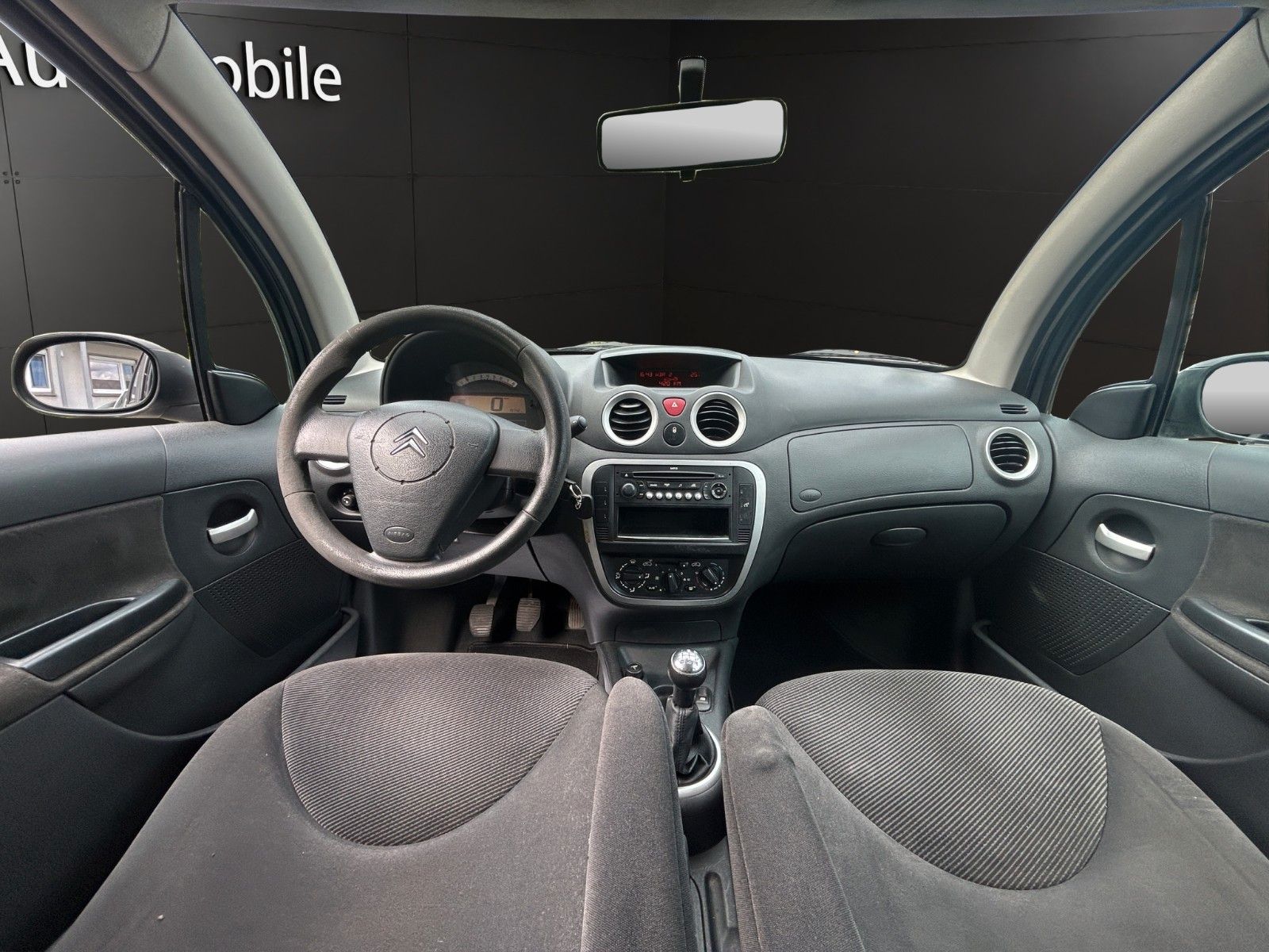 Fahrzeugabbildung Citroën C3 1.1 Confort Klima/el Fenster/5Türig/TÜV NEU