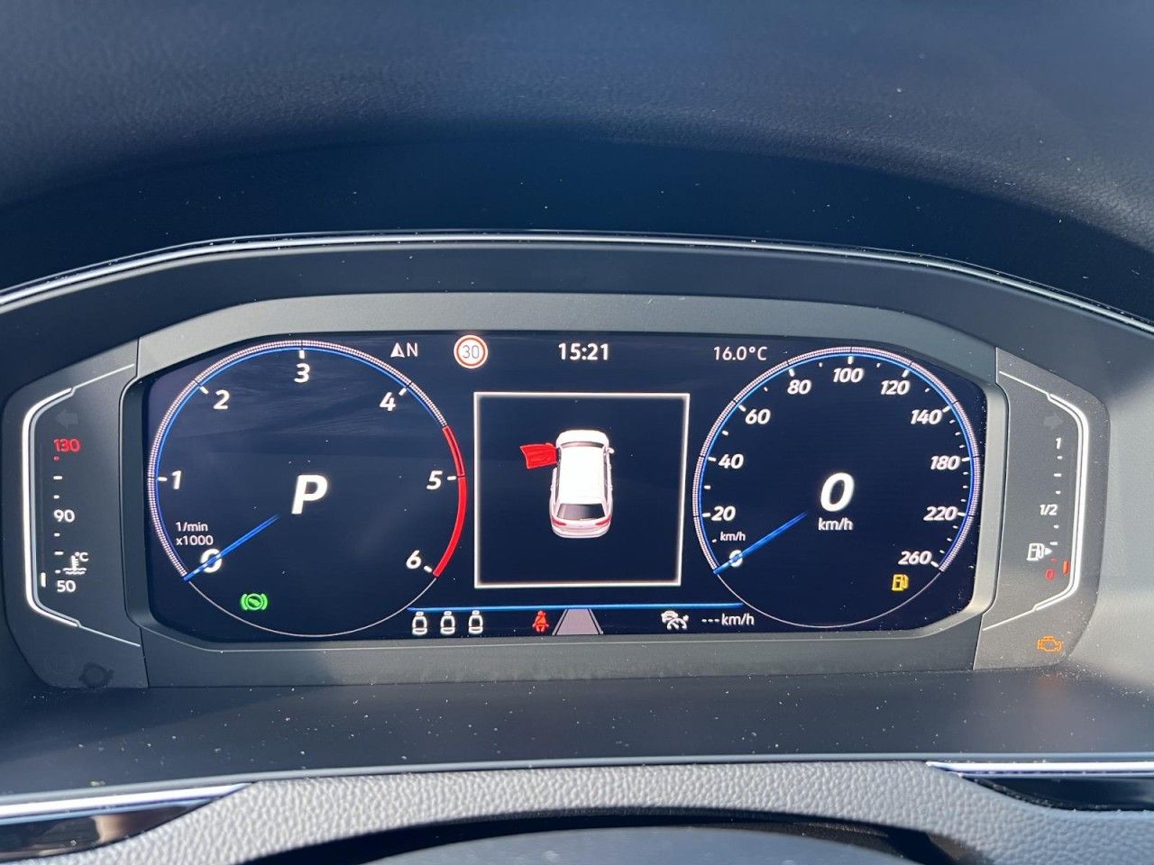 Volkswagen Passat Variant - Bild 11