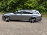 Mercedes-Benz E 400 d 4MATIC T Autom. - - silberne Mercedes-Benz E 400