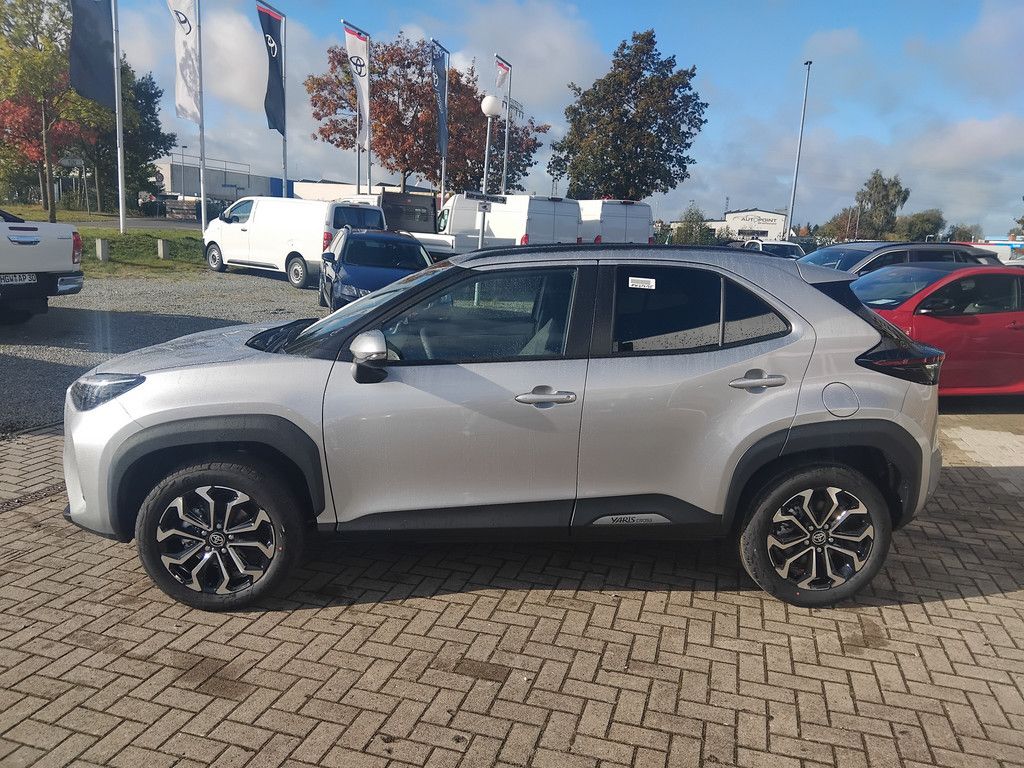 Toyota Yaris Cross 1.5 Hybrid FWD Teamplayer ACC LED imagem 3