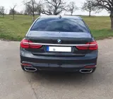 BMW 730d xDrive -HuD ACC Laser GSD FernP Aktiv-Lenk  - BMW 730 in Stuttgart