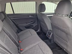 Fahrzeugabbildung Volkswagen Golf VIII Variant Life Navi LED RFK ACC StdHz