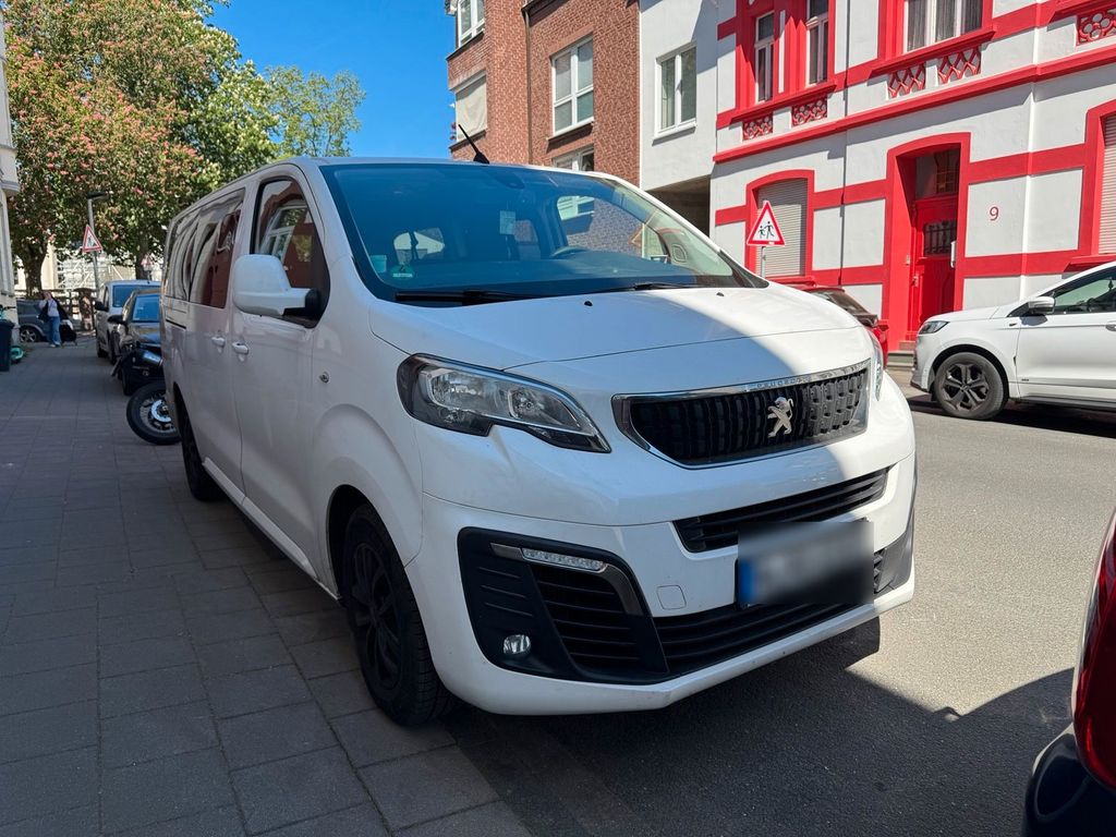 Image of Peugeot Traveller