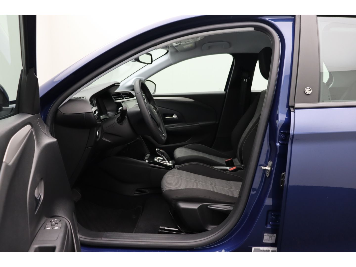 Fahrzeugabbildung Opel Corsa-e F AppleCP, Digitales Cockpit