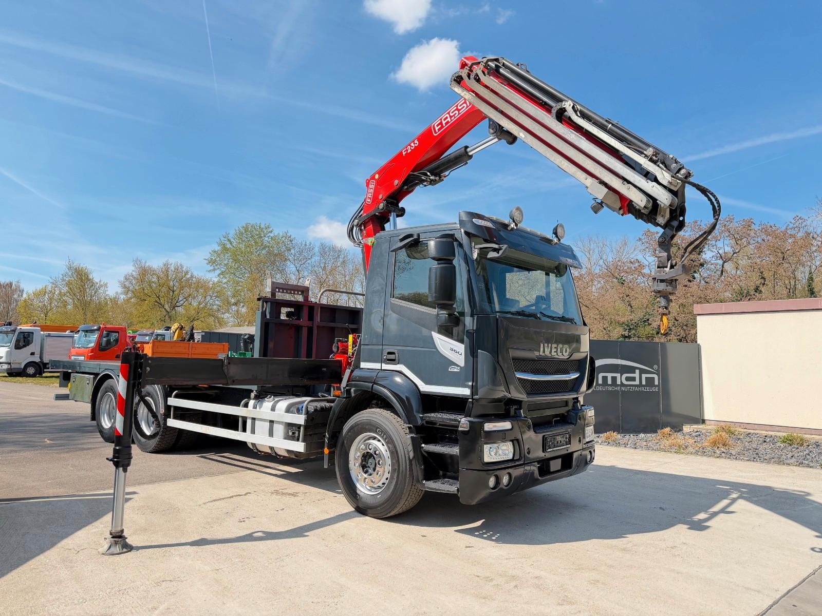 Iveco Stralis X-Way 360 6x4 Pritsche Kran 23m AHK