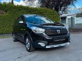 Dacia Lodgy Stepway Selection - gebrauchte Dacia Lodgy aus dem Jahr 2022