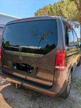 Mercedes-Benz V-Klasse 250 Allrad - Mercedes-Benz E 250: Van