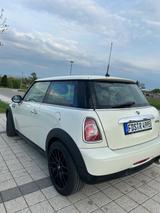MINI Cooper D Baker Street Baker Street - mit Diesel-Antrieb: Beige, Sitzheizung, Kleinwagen
