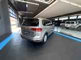 Volkswagen Touran2.0TDI SCR DSG Comfortline+AHK+LED+ACC - Volkswagen Touran: Kombi