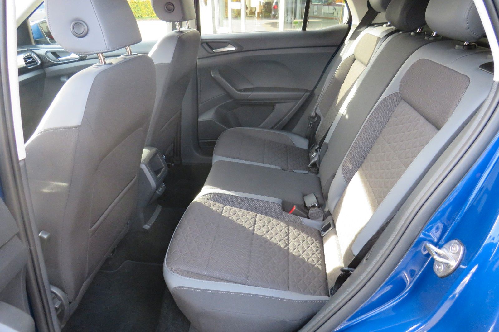 Fahrzeugabbildung Volkswagen T-Cross DSG Highline ACC NAVI KAMERA SITZH. 1Hd