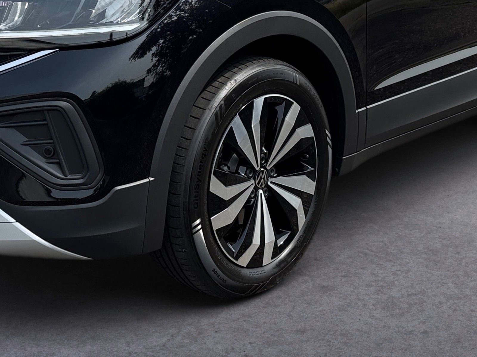 Fahrzeugabbildung Volkswagen T-Cross 1.0 TSI Life Edition