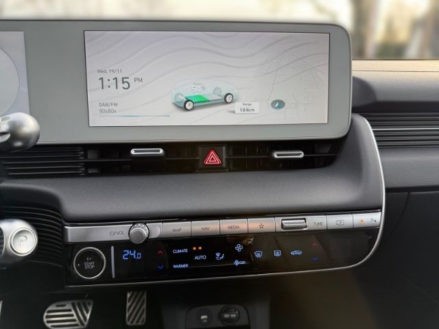 Fahrzeugabbildung Hyundai IONIQ 5 Uniq Elektro 4WD +KLIMA+LED+SHZ+NAVI+UVM