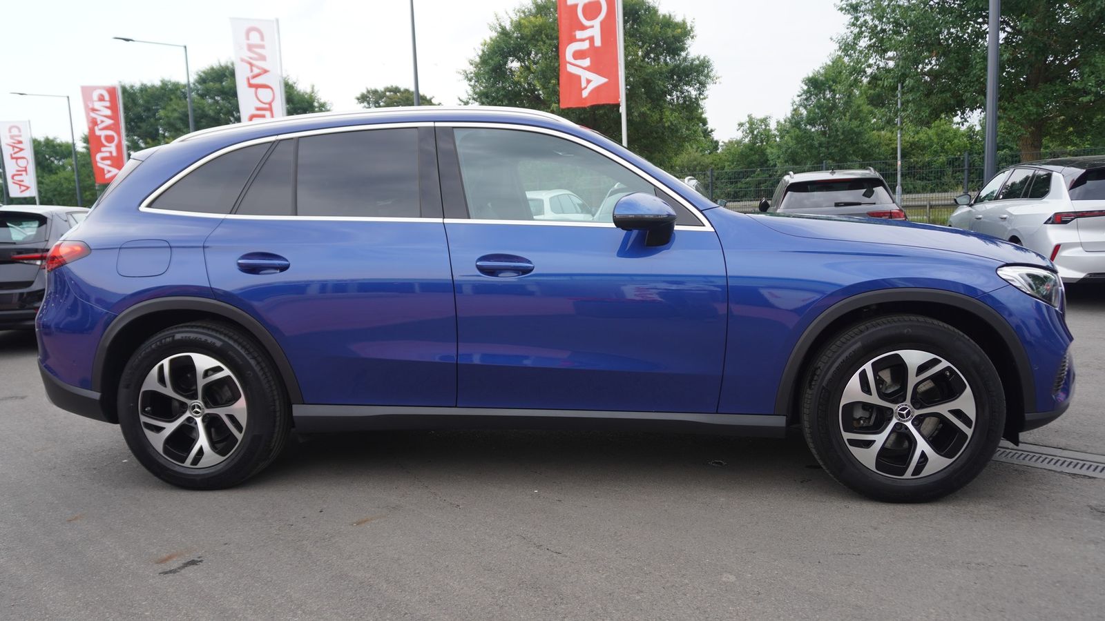 Mercedes-Benz GLC 200 4Matic Avantgarde LED AHK Navi foto 4