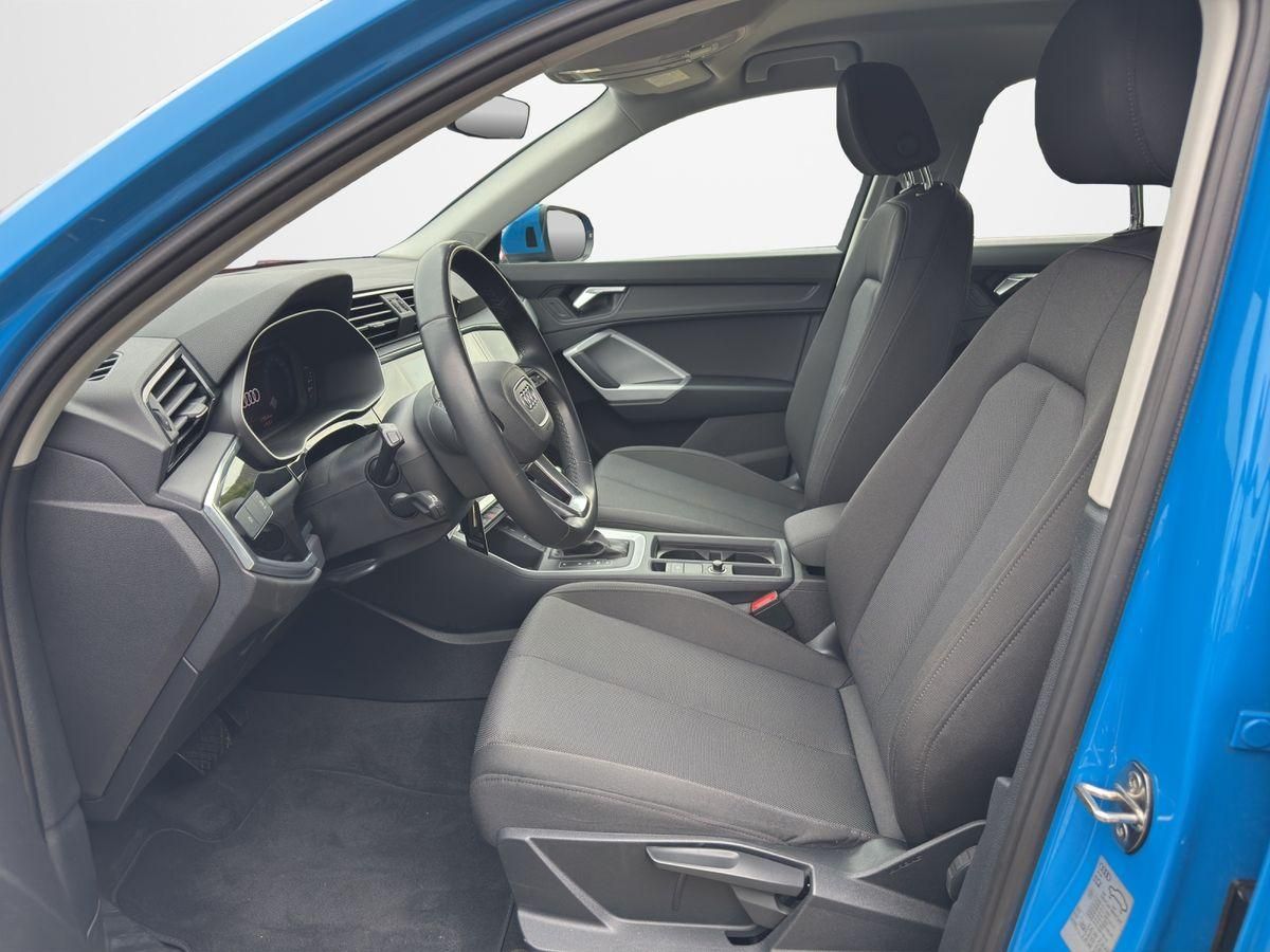 Audi Q3 1,4 eTFSI S Line Bluetooth LED foto 11
