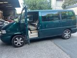 Volkswagen T4 Caravelle 2.5 TDI Automatik TÜV 05/27 - Volkswagen T4 Caravelle: Grün