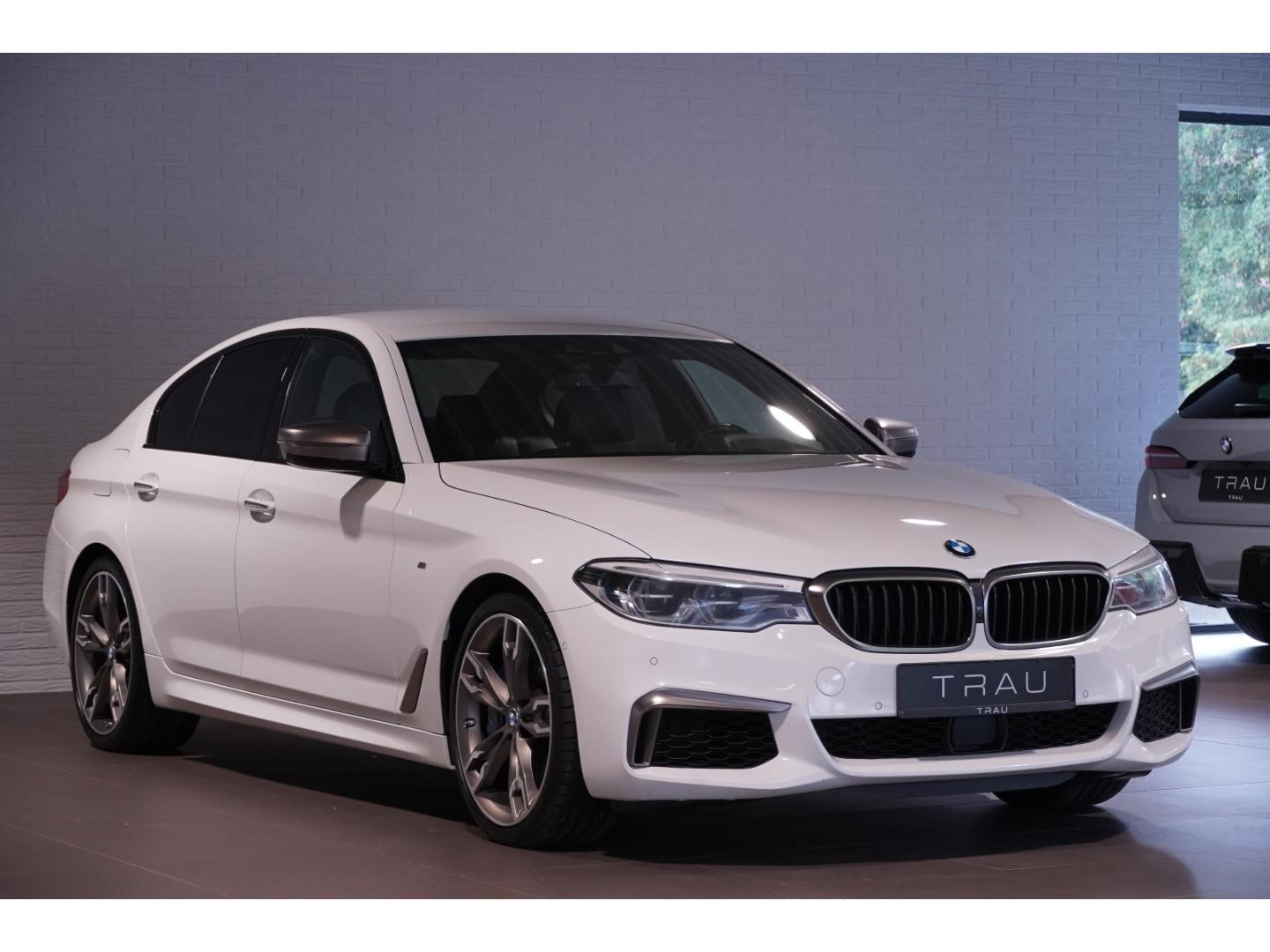 BMW M550 xDrive HUD B&W AHK Business Innova. Massage