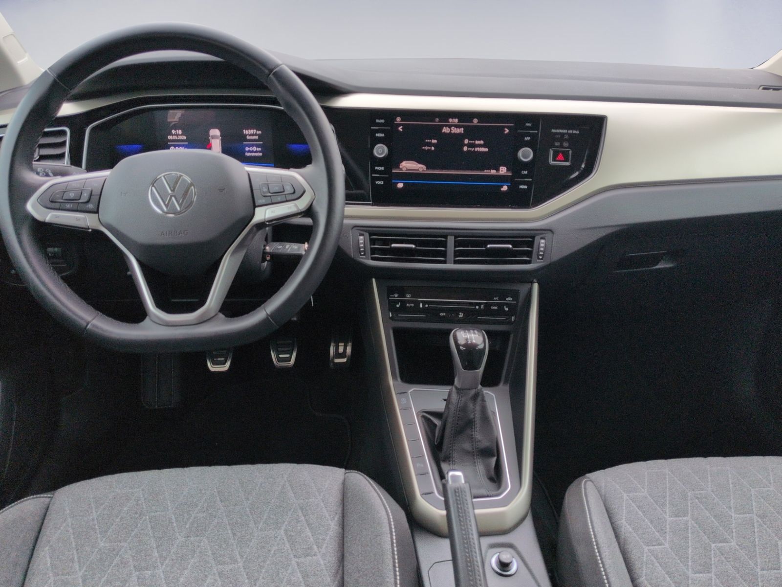 Polo 1.0 Move LED+SHZ+APP+PDC+