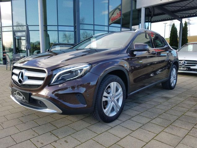 Mercedes-Benz GLA 220 d, Urban, 4 Matic, Pano, Standheizung...