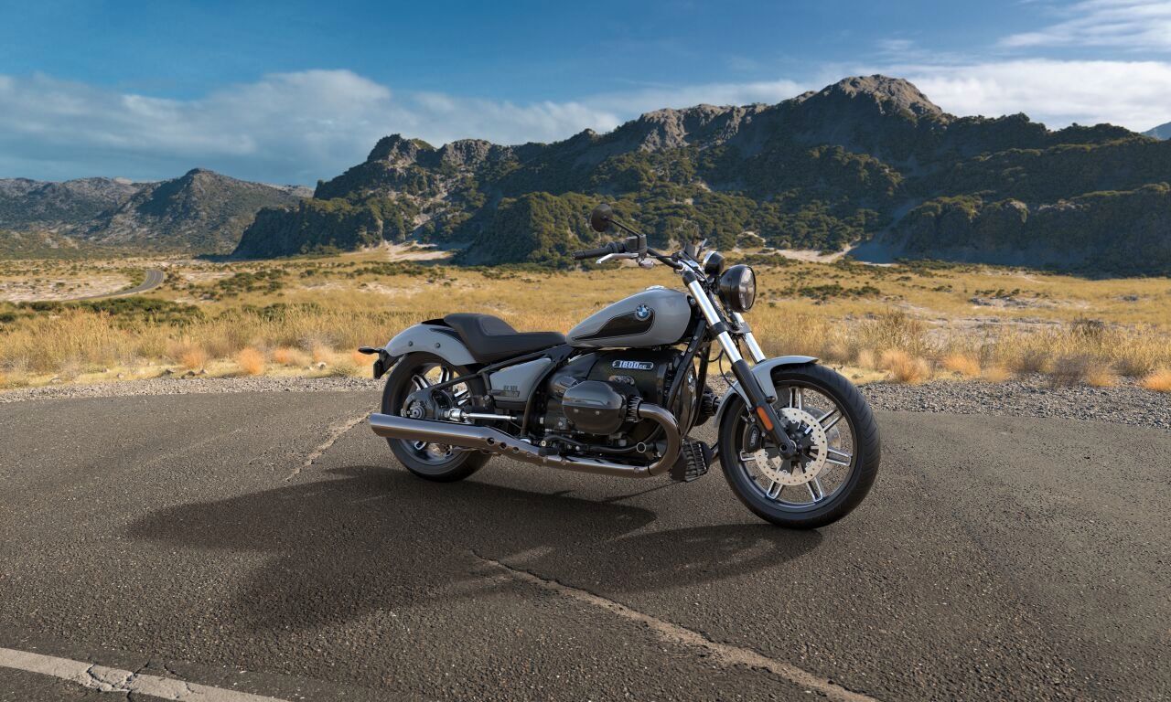 Fahrzeugabbildung BMW R 18 Komfort-Paket, Blacked-Out-Paket