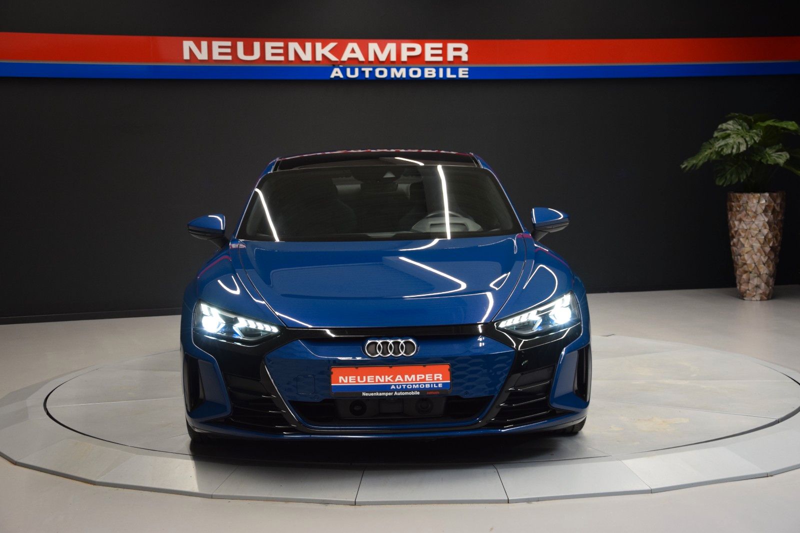 Audi e-tron GT quattro Leder Panorama ACC HeadUp B&O imagem 2