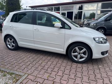Volkswagen Golf - 6