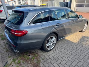 Mercedes E 220 - 3
