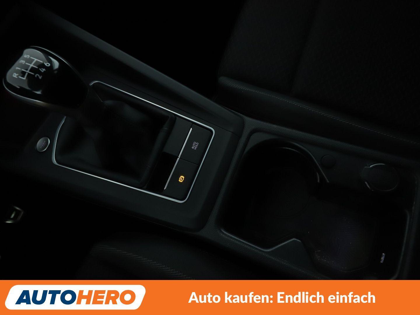 Volkswagen Golf VIII 1.0 TSI Active*LED*NAVI*ACC*PDC*SHZ*, миниатюра 22