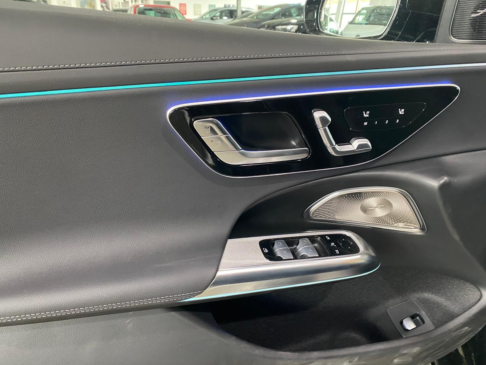 Fahrzeugabbildung Mercedes-Benz E 300 de T AMG Exclusiv/HUD/DIS/´20/AHK/