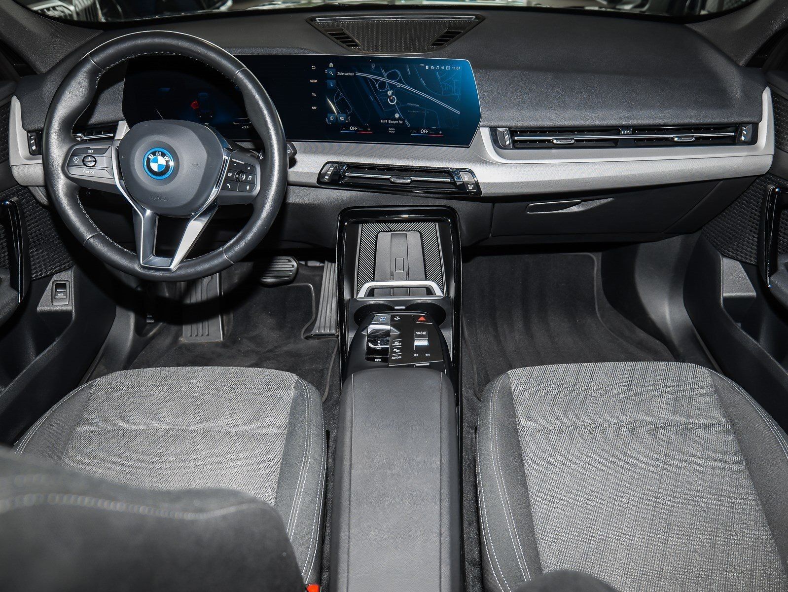 BMW iX1 - Bild 4
