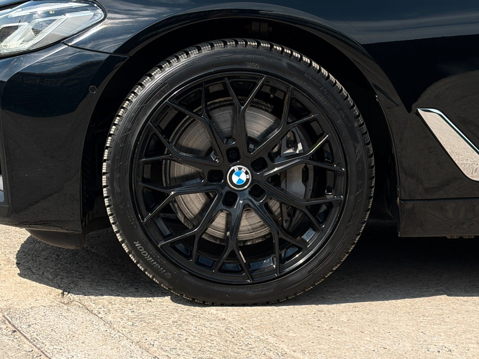 Fahrzeugabbildung BMW 540i Aut. Leder HuD Adap. LED CAM ACC H&K AHK