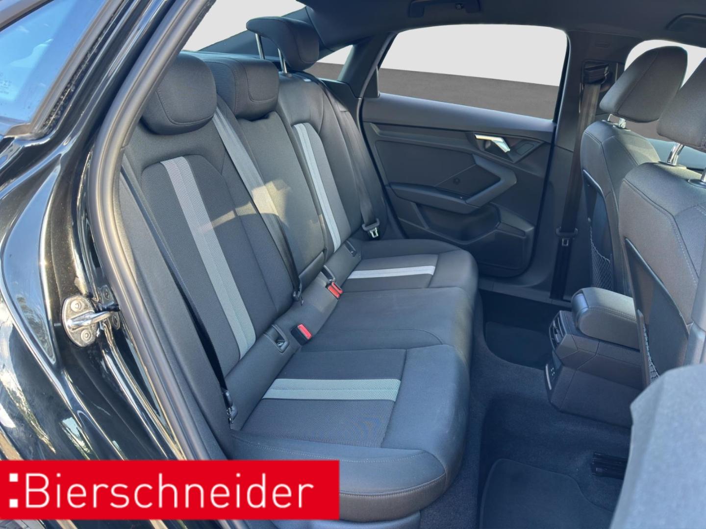 Audi A3 Limousine 30 TFSI S tronic advanced AHK SHZ A, миниатюра 18