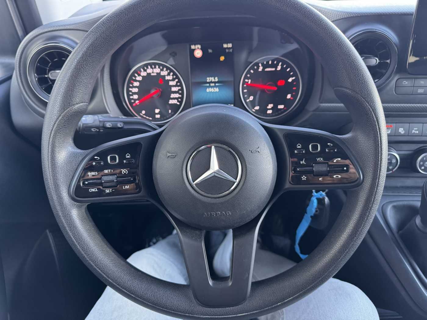 Fahrzeugabbildung Mercedes-Benz Citan 110 CDI Tourer Klima AHK Kamera MBUX Tempo