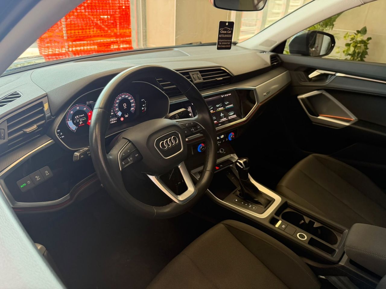 Audi Q3 SPB 35 TDI S tronic Business Plus imagem 3