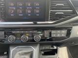 Volkswagen T6.1 Multivan Highline Rolliumbau - AMF Rampe - Volkswagen T6 Multivan: Behindertengerecht