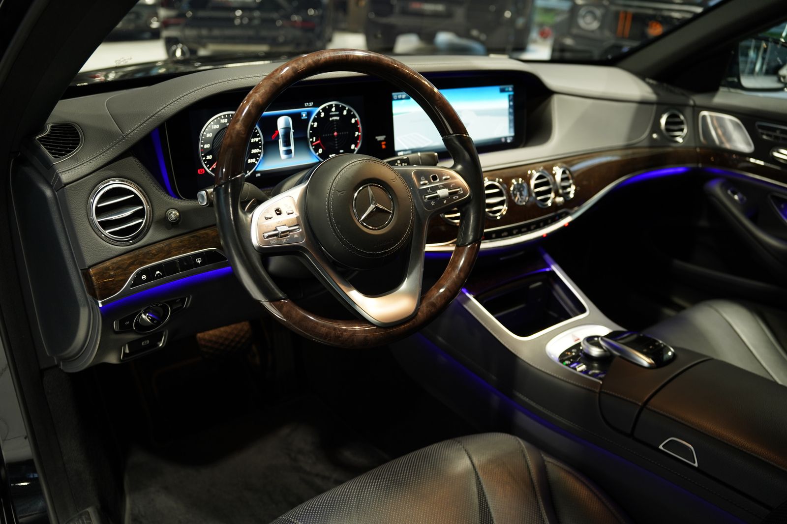 Mercedes Benz S 560