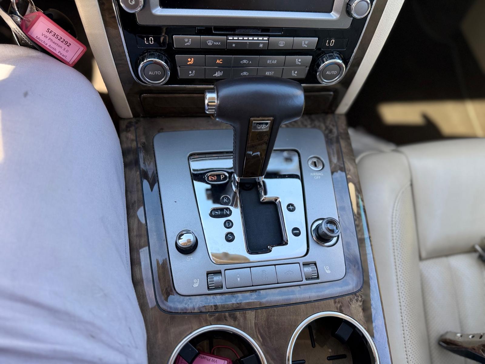 Volkswagen Phaeton / 4Motion /  Schiebedach / DYNAUDIO