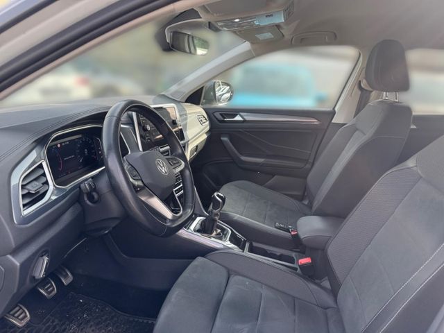 T-Roc Style 1.5 TSI OPF AHK Navi RearView LED