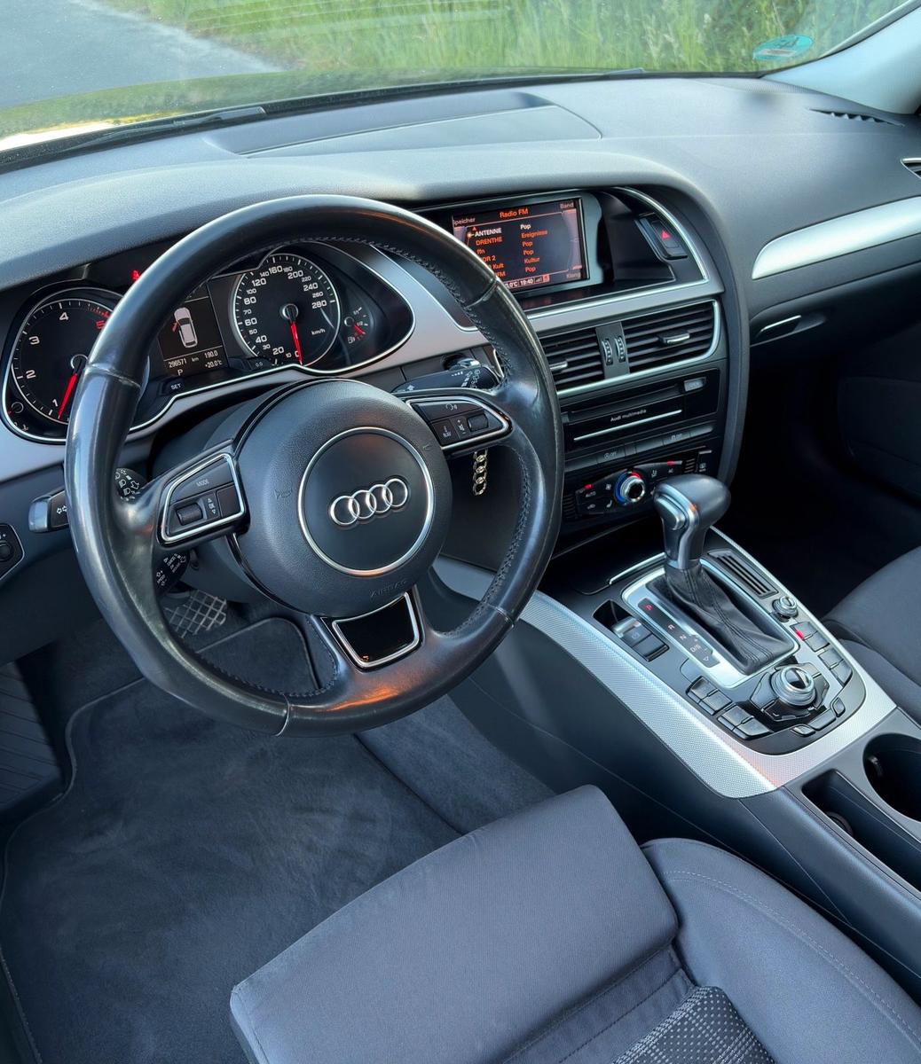 Audi A4 2013 — photo 8