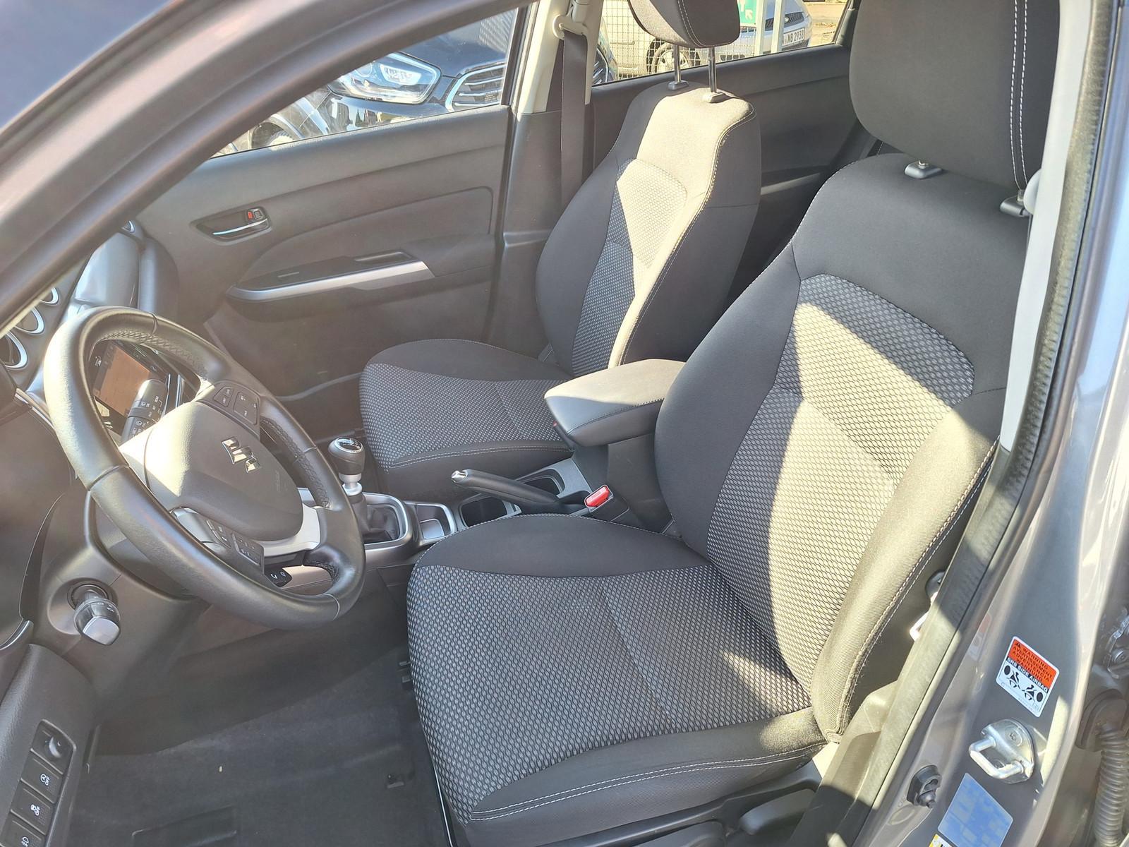 Suzuki Vitara 1.4 Boosterjet Select AHK 1.500kg DAB LED