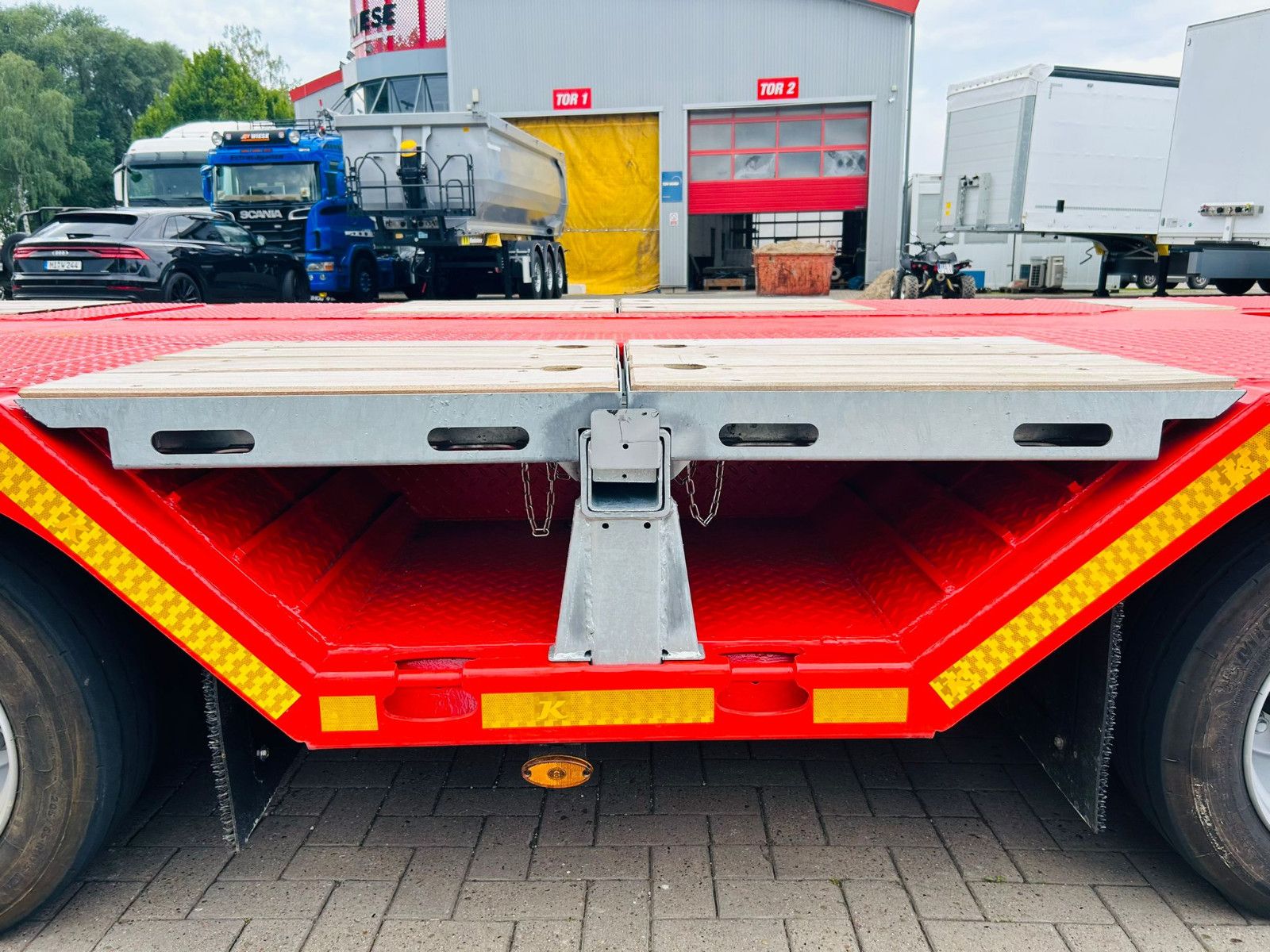 Fahrzeugabbildung Kässbohrer KSLA RJ Mega Jumbo Tieflader mit Radmulden tele
