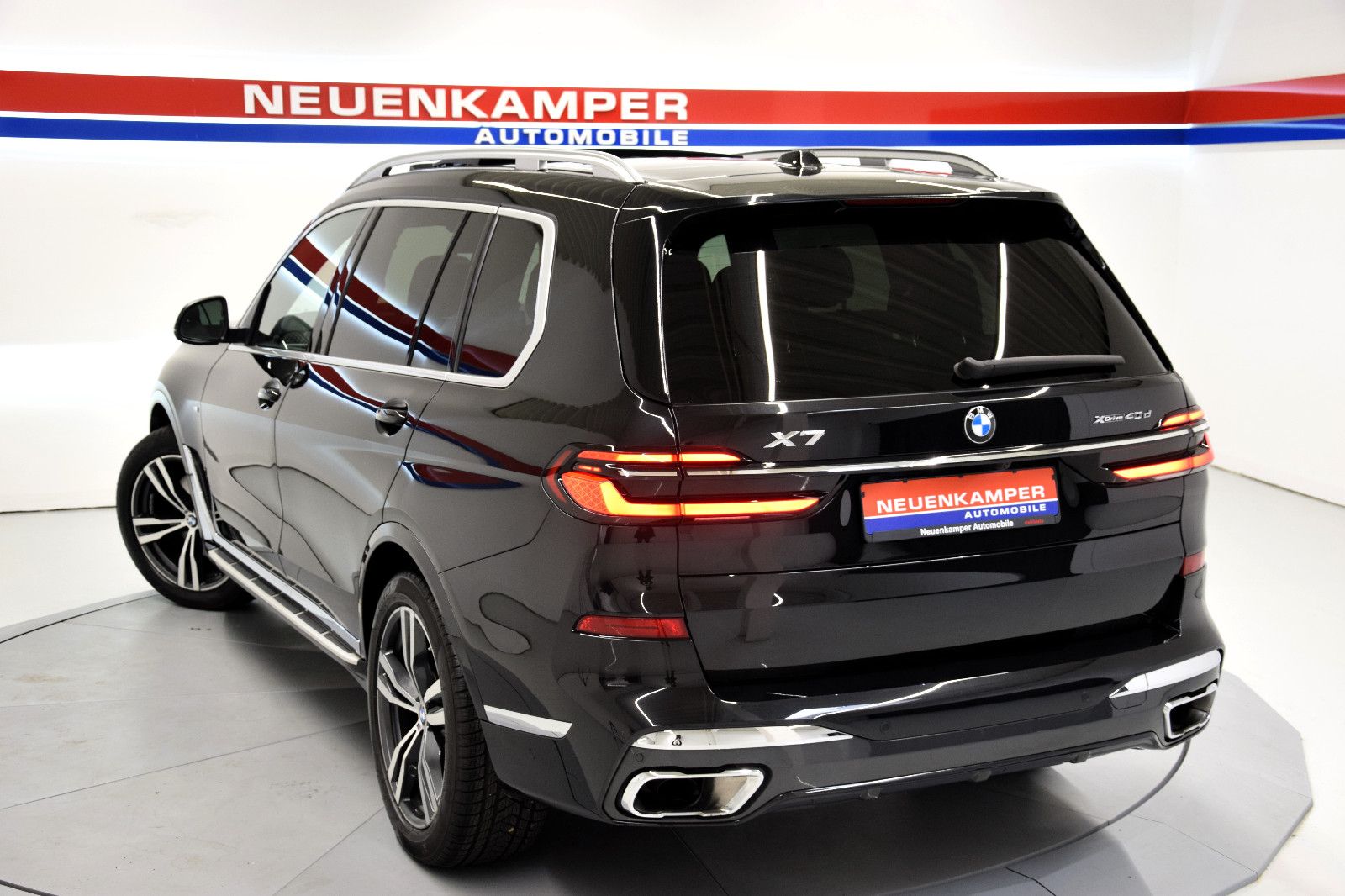 Fahrzeugabbildung BMW X7 xDr. 40d M Sport Facelift Pano Sitzlüft 7Sitz