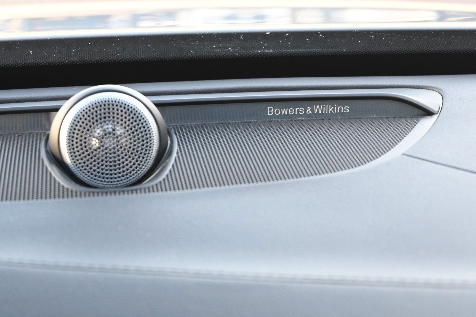 Fahrzeugabbildung Volvo XC90 B5D AWD Ultimate Bright*LED*PANO*STHZ*360*