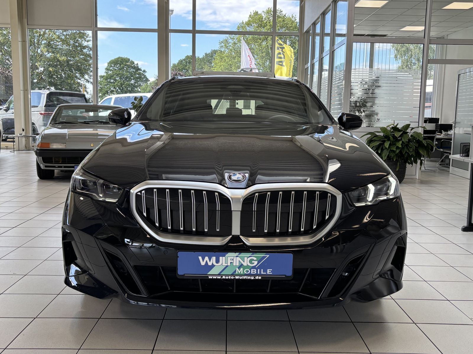 BMW 520 d Touring 2. M-Sport Steptronic ACC Ambiente imagem 2