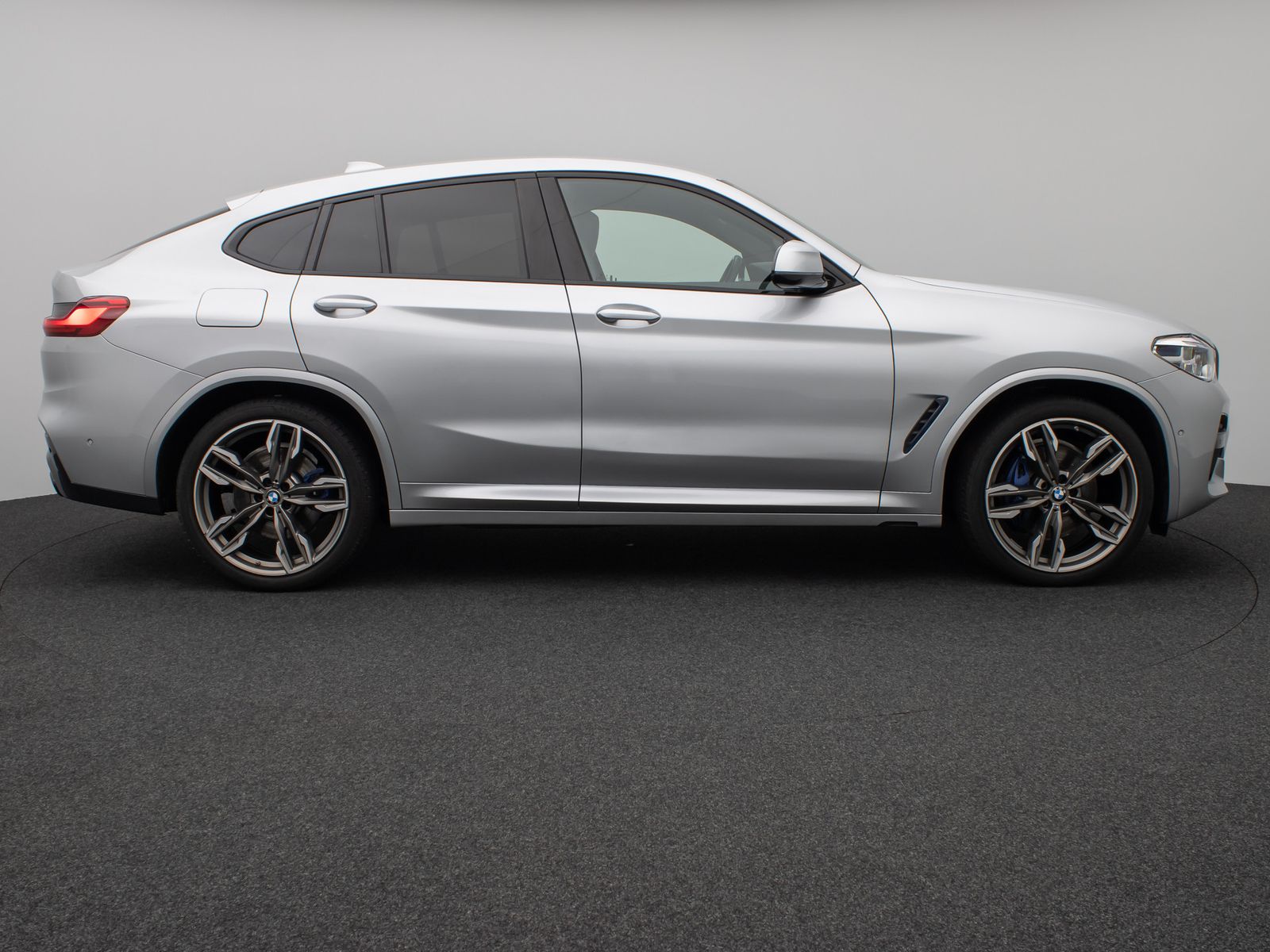 Fahrzeugabbildung BMW X4 M40d Kamera HUD DAB H/K AHK Komfort 21Zoll