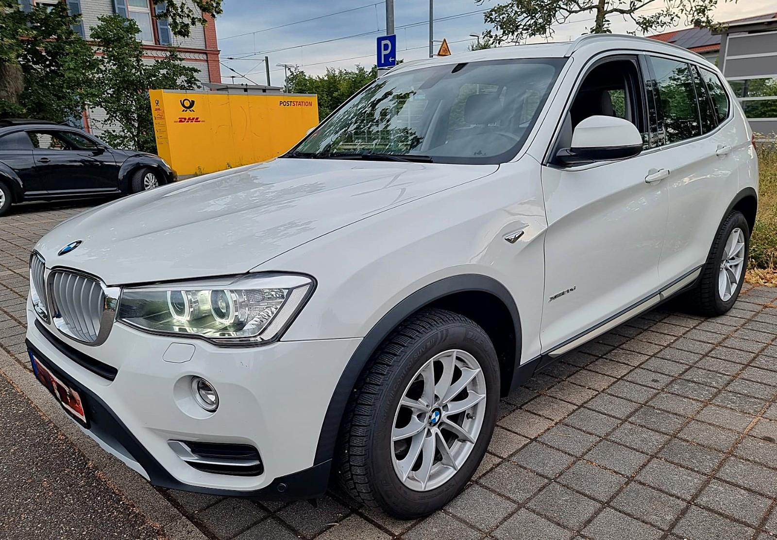 BMW X3 xDrive 20 d xLine Leder Panorama  AHK LED